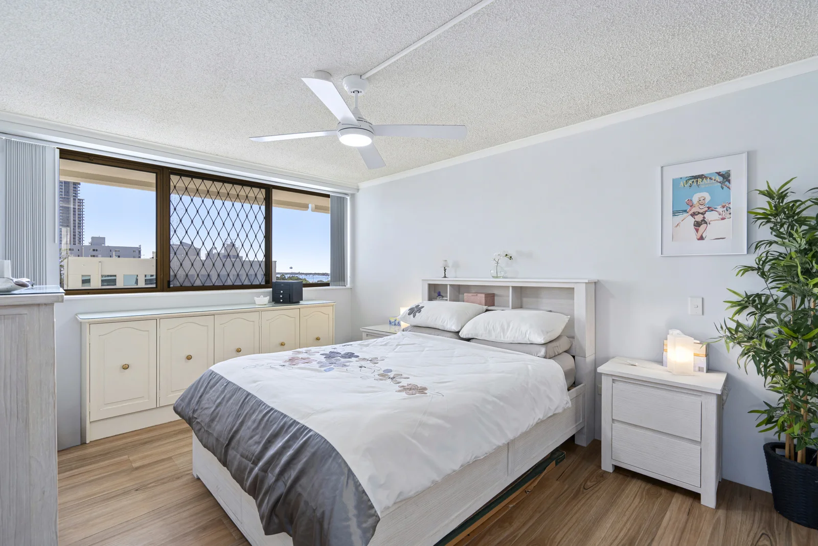 Additional image 3 of 6b/10 Marine Parade, Southport QLD 4215