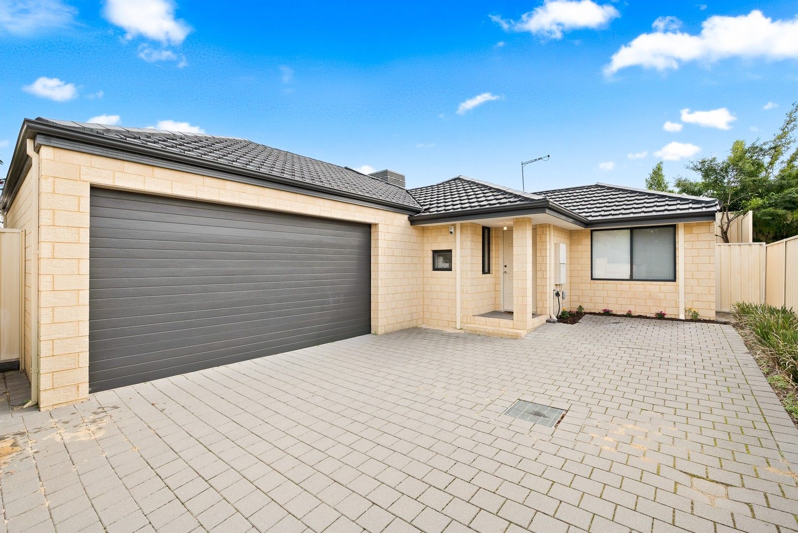 2/16 Abbott Way, Wilson WA 6107, Image 0