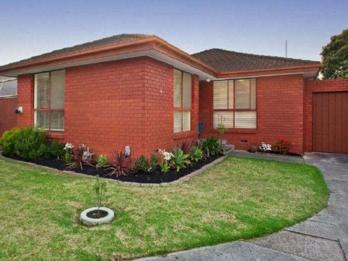 3 bedrooms Apartment / Unit / Flat in 6/12 Neville St BENTLEIGH EAST VIC, 3165