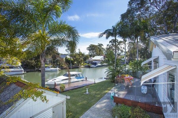 44 Macquarie Road, Fennell Bay NSW 2283