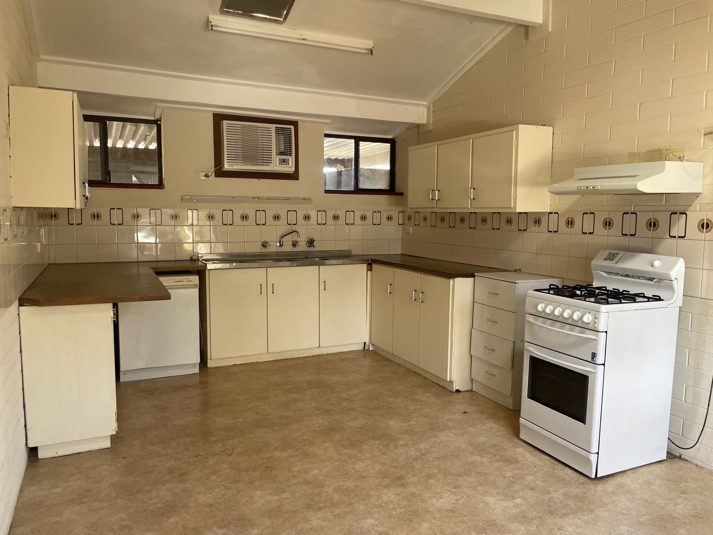 9 Kirby Court, Port Augusta West SA 5700, Image 1