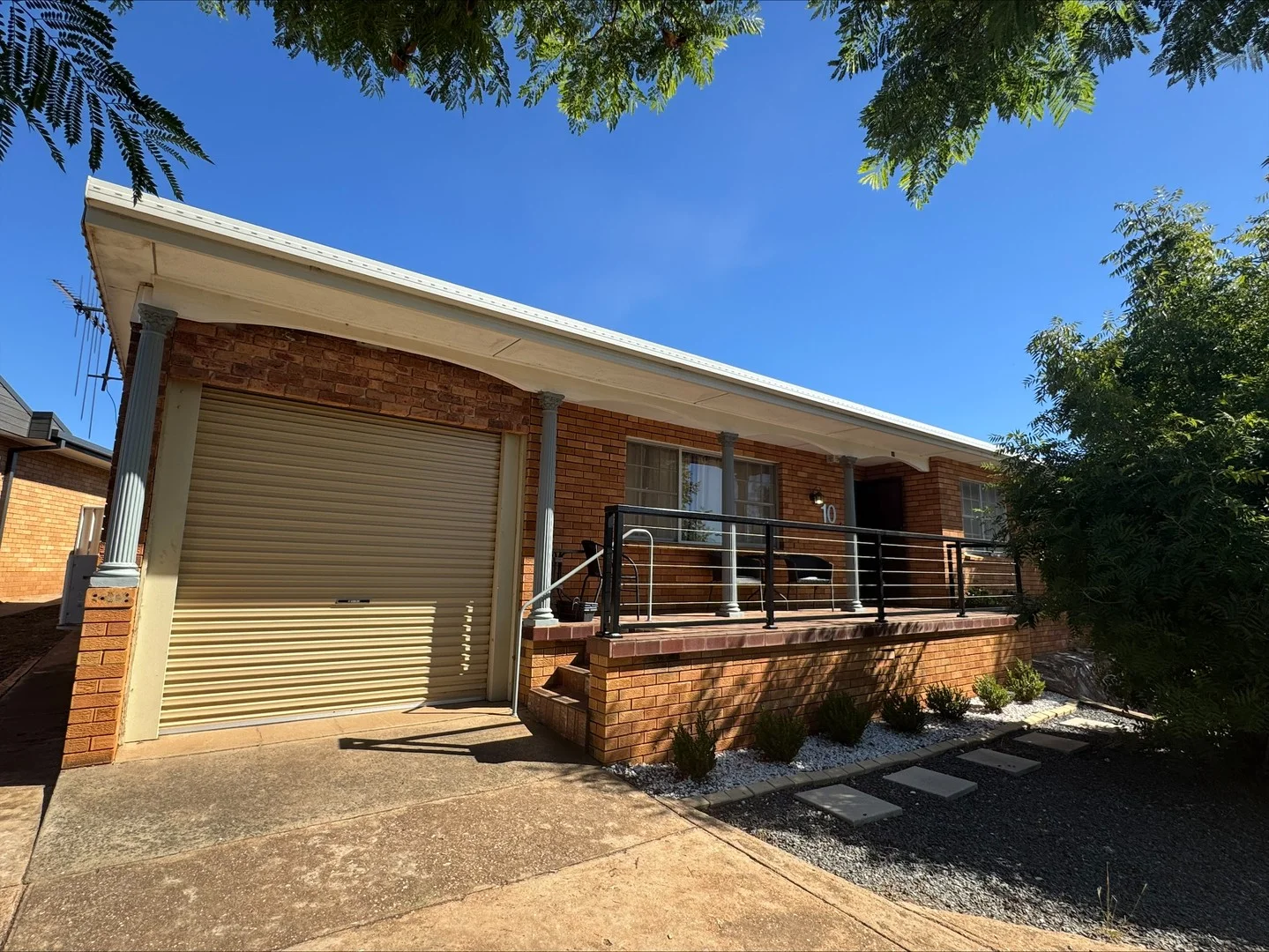 10 Glenwarrie Place, Parkes NSW 2870