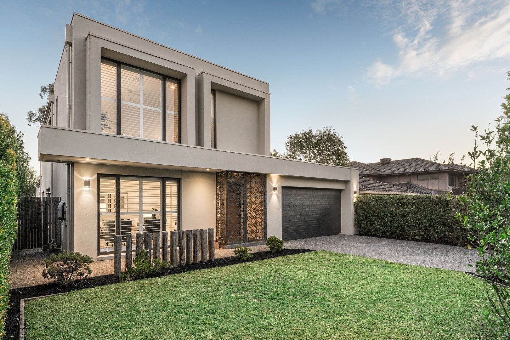 4 bedrooms House in 53 Ludbrook Avenue CAULFIELD SOUTH VIC, 3162