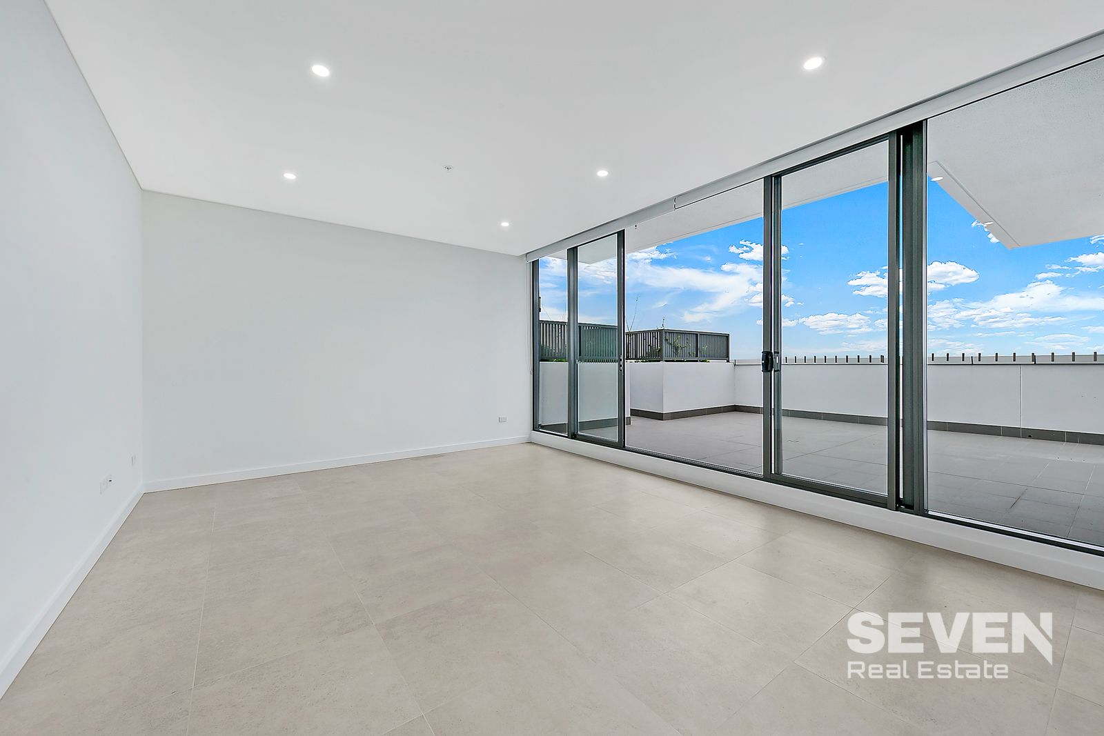 3 bedrooms Apartment / Unit / Flat in 1901/9 Gay Street CASTLE HILL NSW, 2154