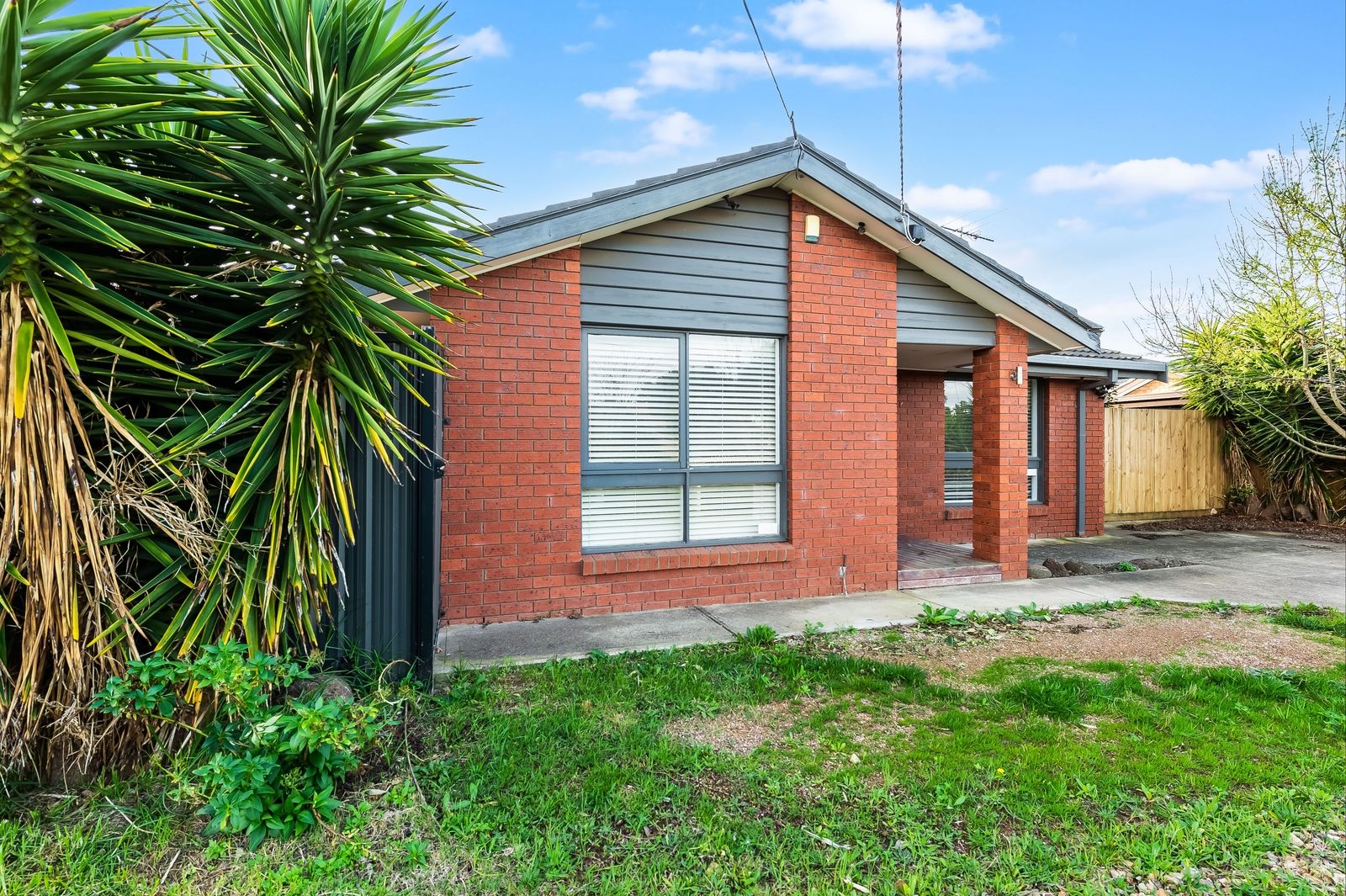 3 bedrooms House in 15 Kramer Street WERRIBEE VIC, 3030