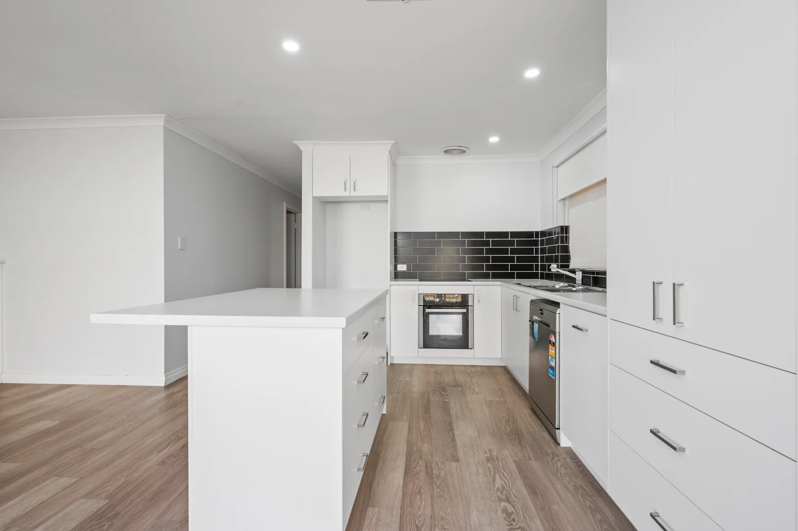 Additional image 2 of 207a Hare Street, West Lamington WA 6430