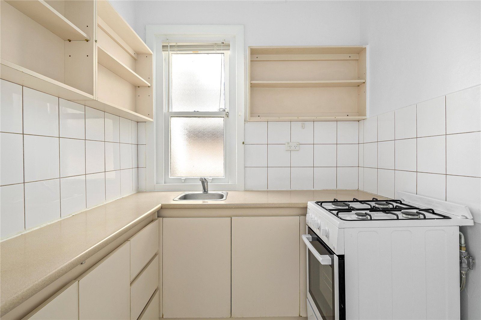 2/40 Greville Street, Prahran VIC 3181 Apartment For Rent 495 Domain