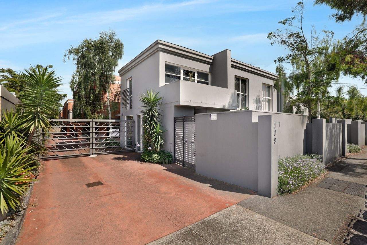 2 bedrooms Apartment / Unit / Flat in 16/109 Hotham Street BALACLAVA VIC, 3183