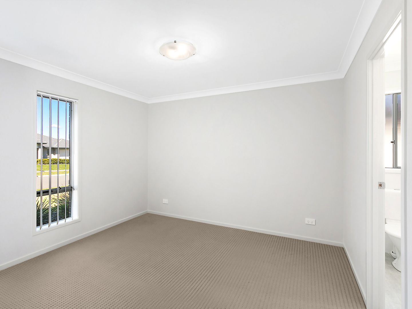 35 Regatta Way, Summerland Point NSW 2259, Image 2