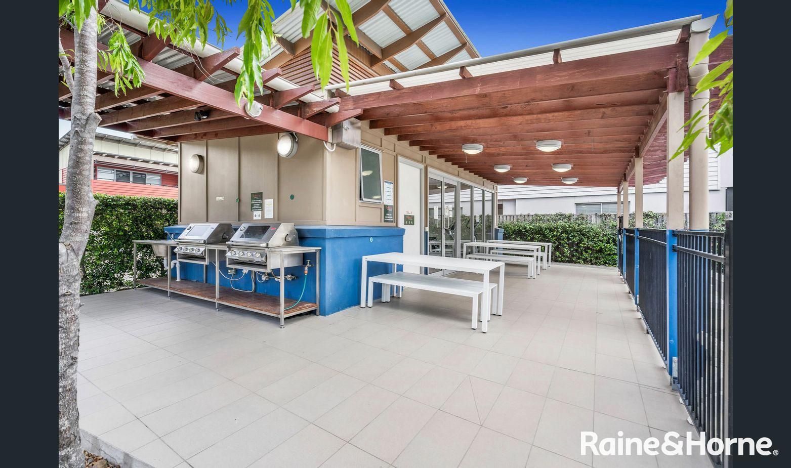 61/123 Barrack Road, Cannon Hill QLD 4170, Image 2