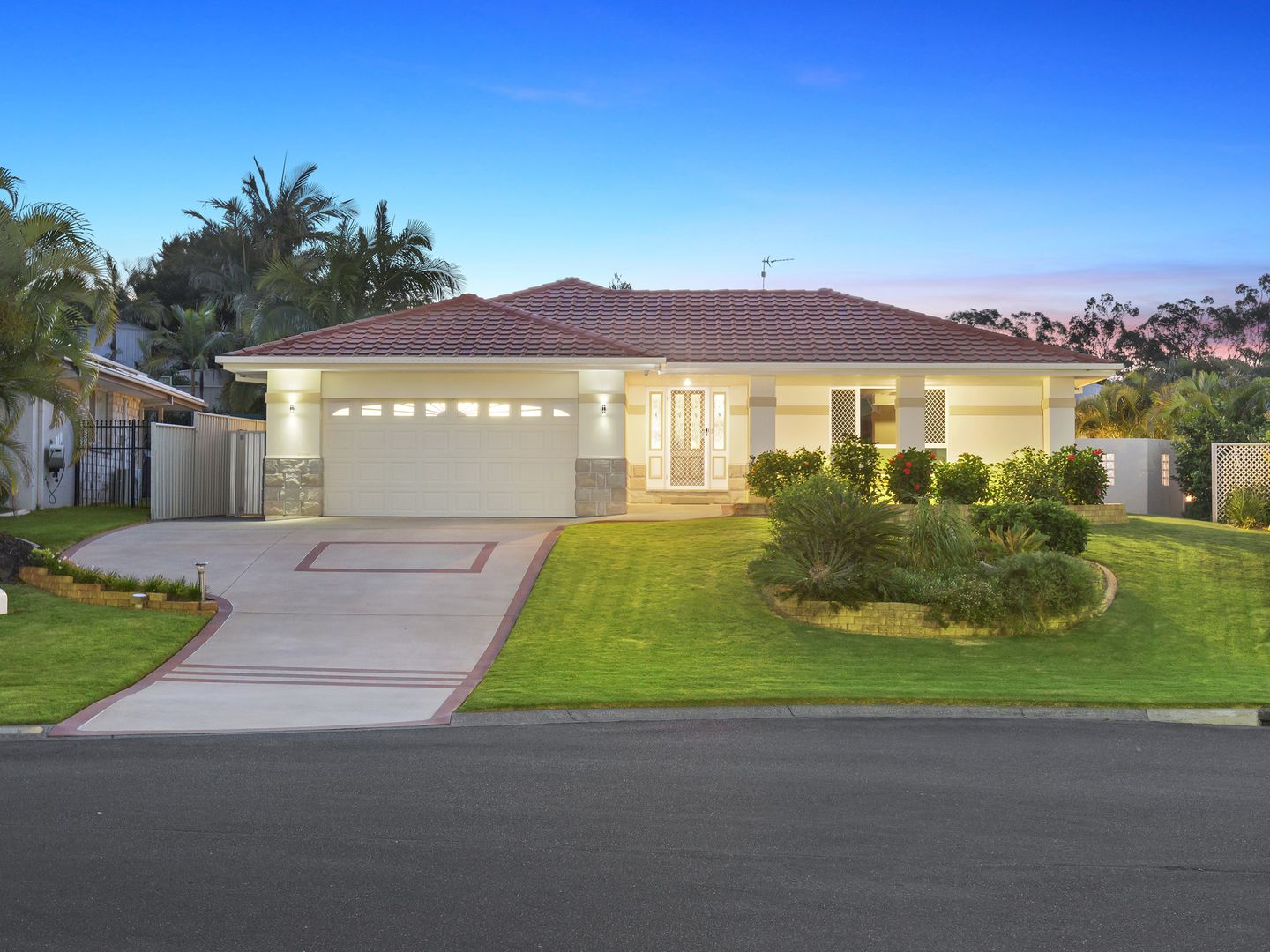 16 Litsea Court, Reedy Creek QLD 4227 - House For Rent - $1,350 | Domain