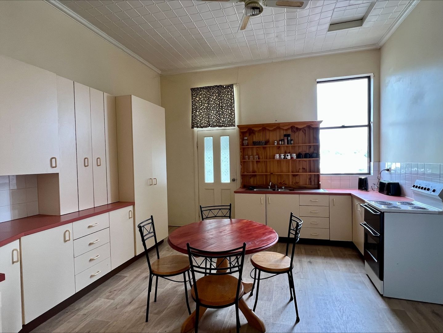 118 Boorowa Street, Young NSW 2594 Apartment For Rent 500 Domain