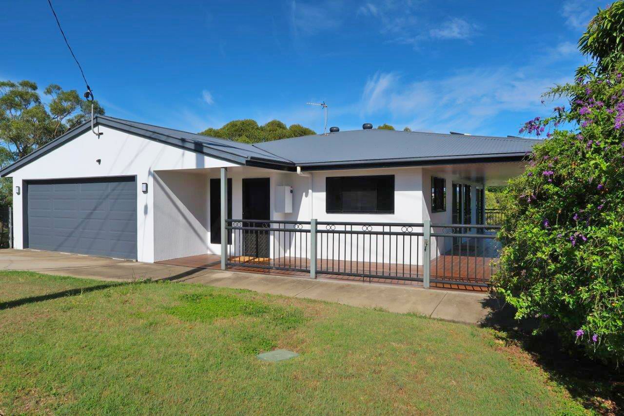 5 bedrooms House in 33 Hill Crescent WEST GLADSTONE QLD, 4680