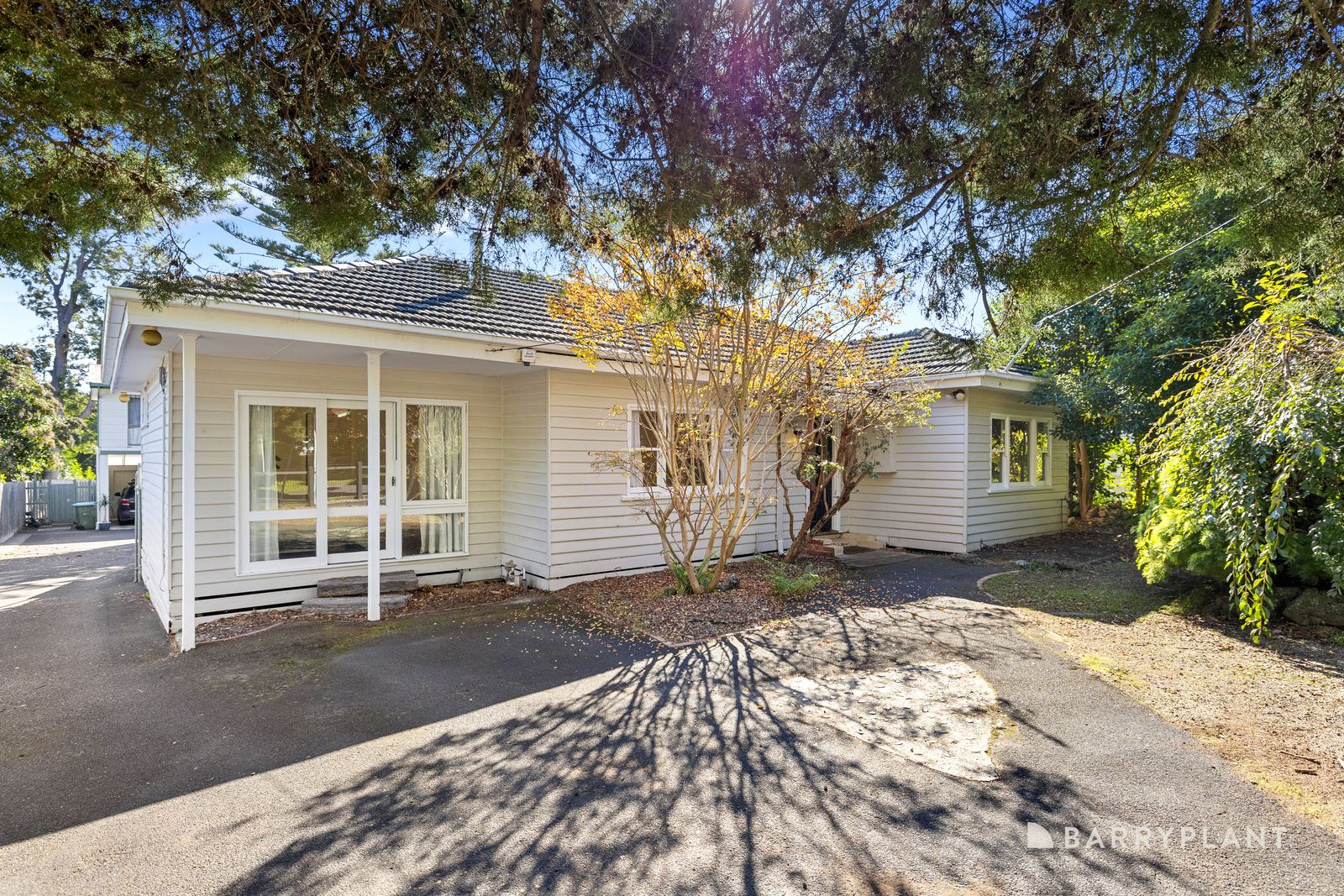 3 bedrooms House in 1/42 Sunbeam Avenue RINGWOOD EAST VIC, 3135