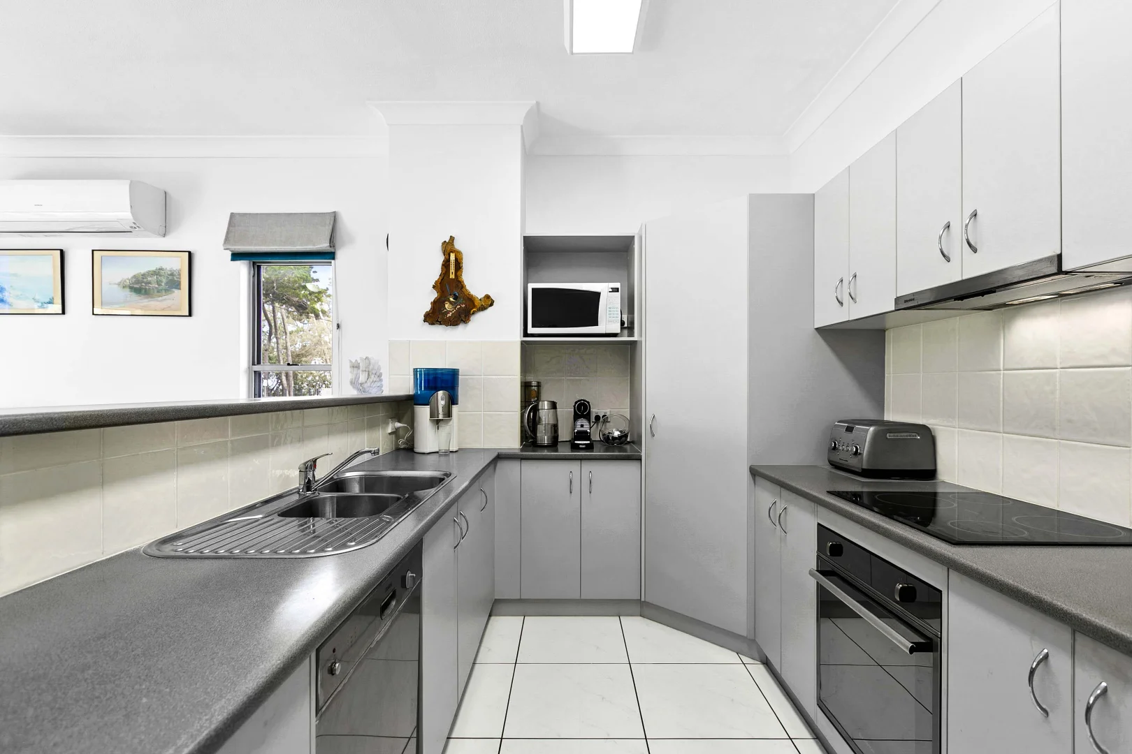 Additional image 6 of 1/320 Esplanade, Scarness QLD 4655