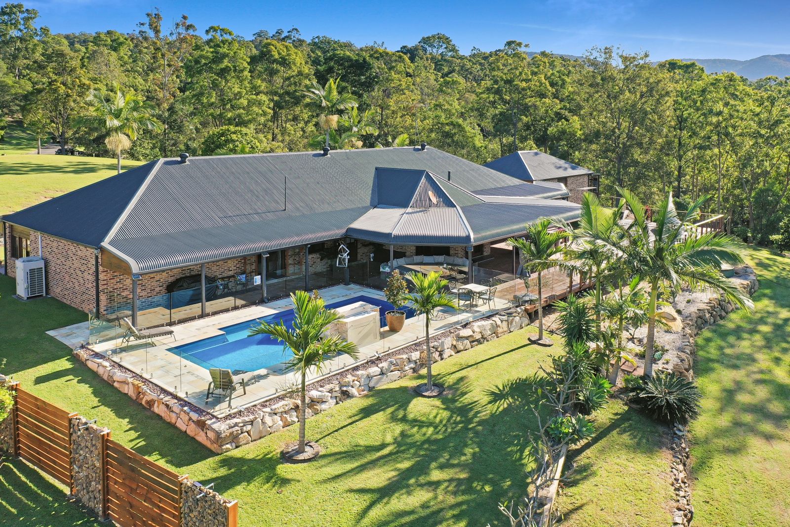 9 bedrooms Rural in 81-83 Aylesham Drive BONOGIN QLD, 4213