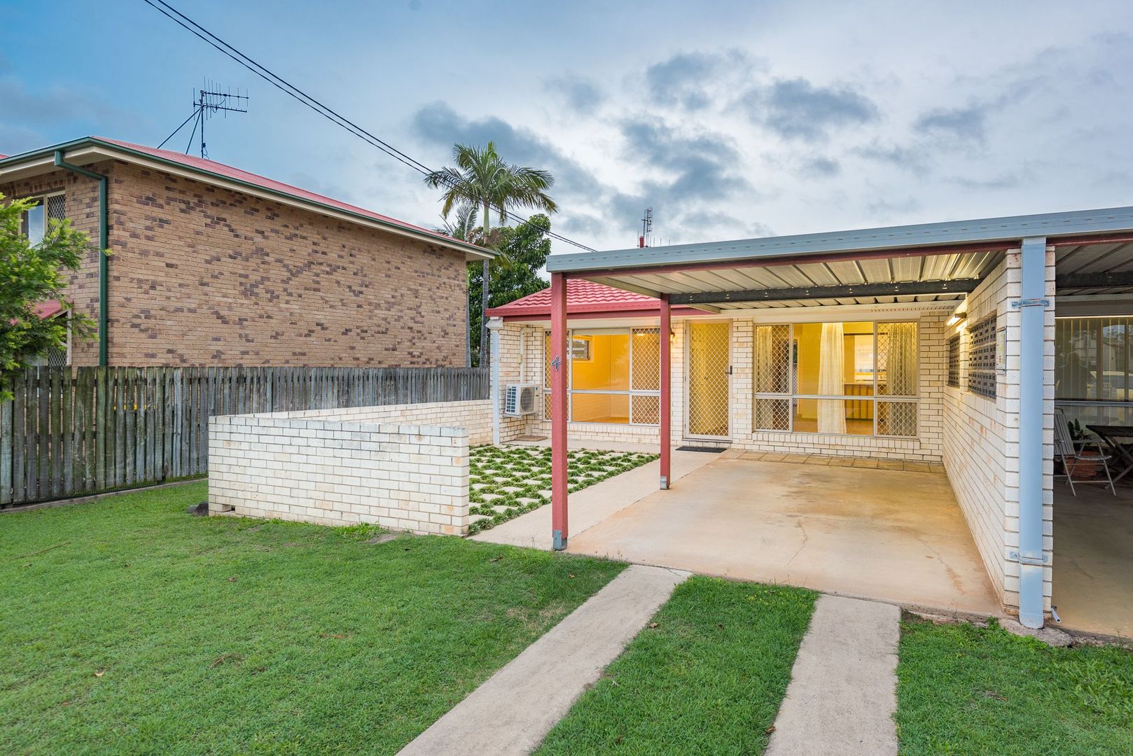 4/92A Woondooma Street, Bundaberg West QLD 4670, Image 2