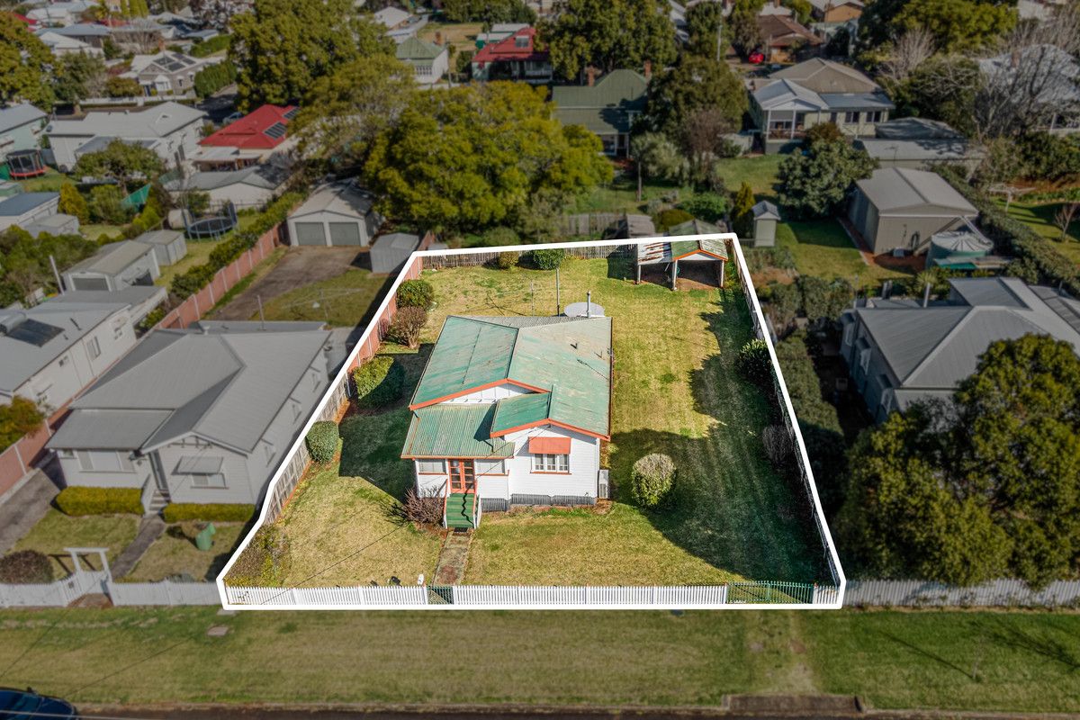 12 Hamwood Street,, Toowoomba City QLD 4350, Image 1