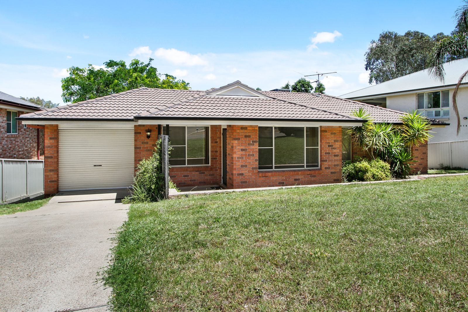 55 Valley Drive, East Tamworth NSW 2340, Image 0