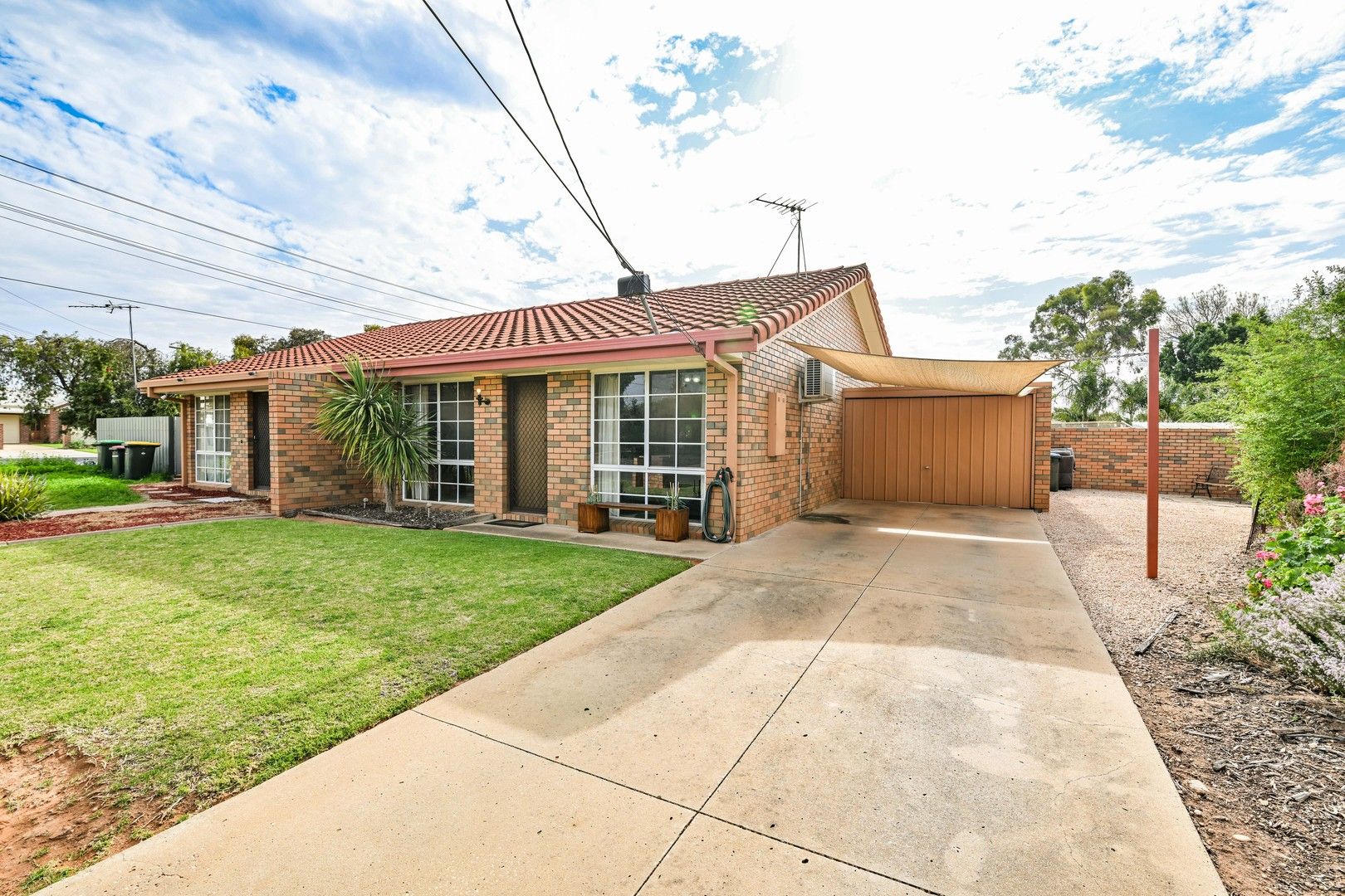 2 bedrooms Apartment / Unit / Flat in 2/256 Seventh Street MILDURA VIC, 3500