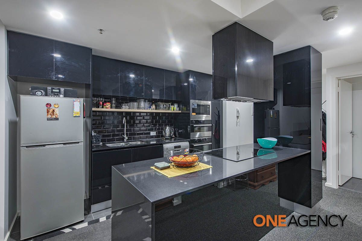 1009/120 Eastern Valley Way, Belconnen ACT 2617, Image 1