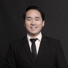 Roger Yi, Property manager
