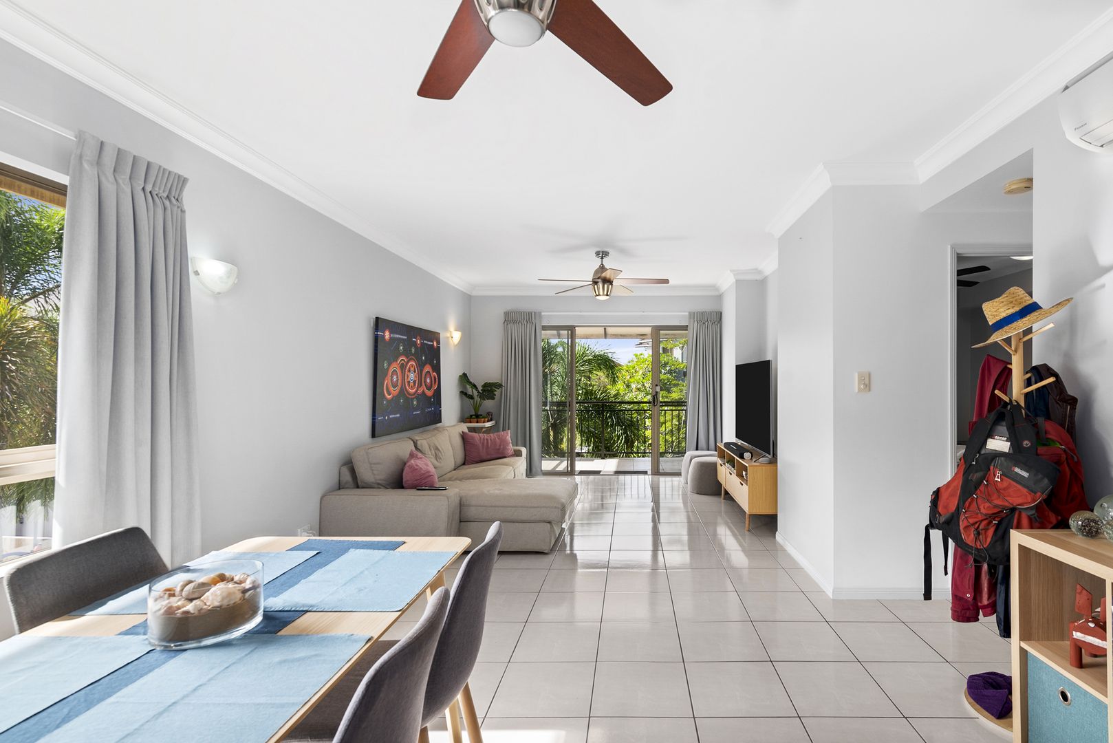 1742/2-10 Greenslopes Street, Cairns North QLD 4870