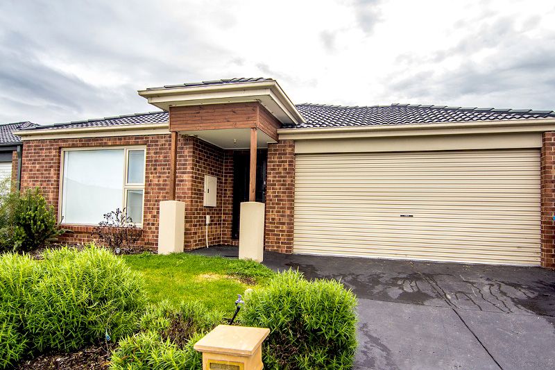 86 Mountainview Boulevard, Cranbourne North VIC 3977, Image 0