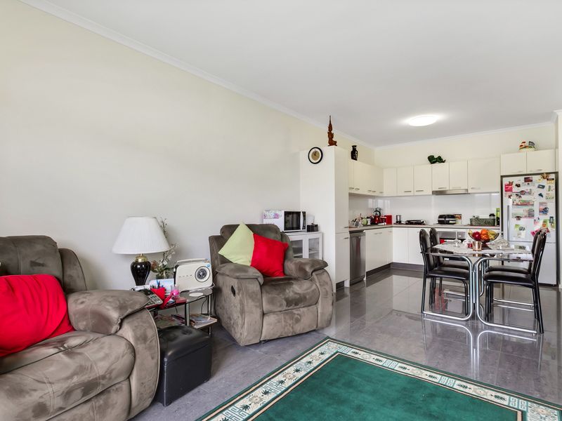 Apt 16 10 Light Common, Mawson Lakes SA 5095, Image 2