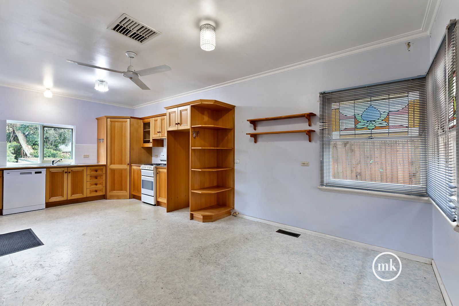 5 De Blonay Crescent, Greensborough VIC 3088, Image 2