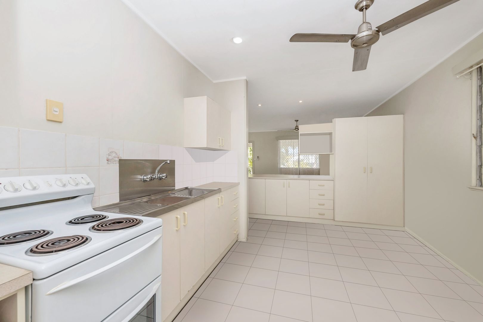 22 Sunderland Street, Garbutt QLD 4814, Image 2