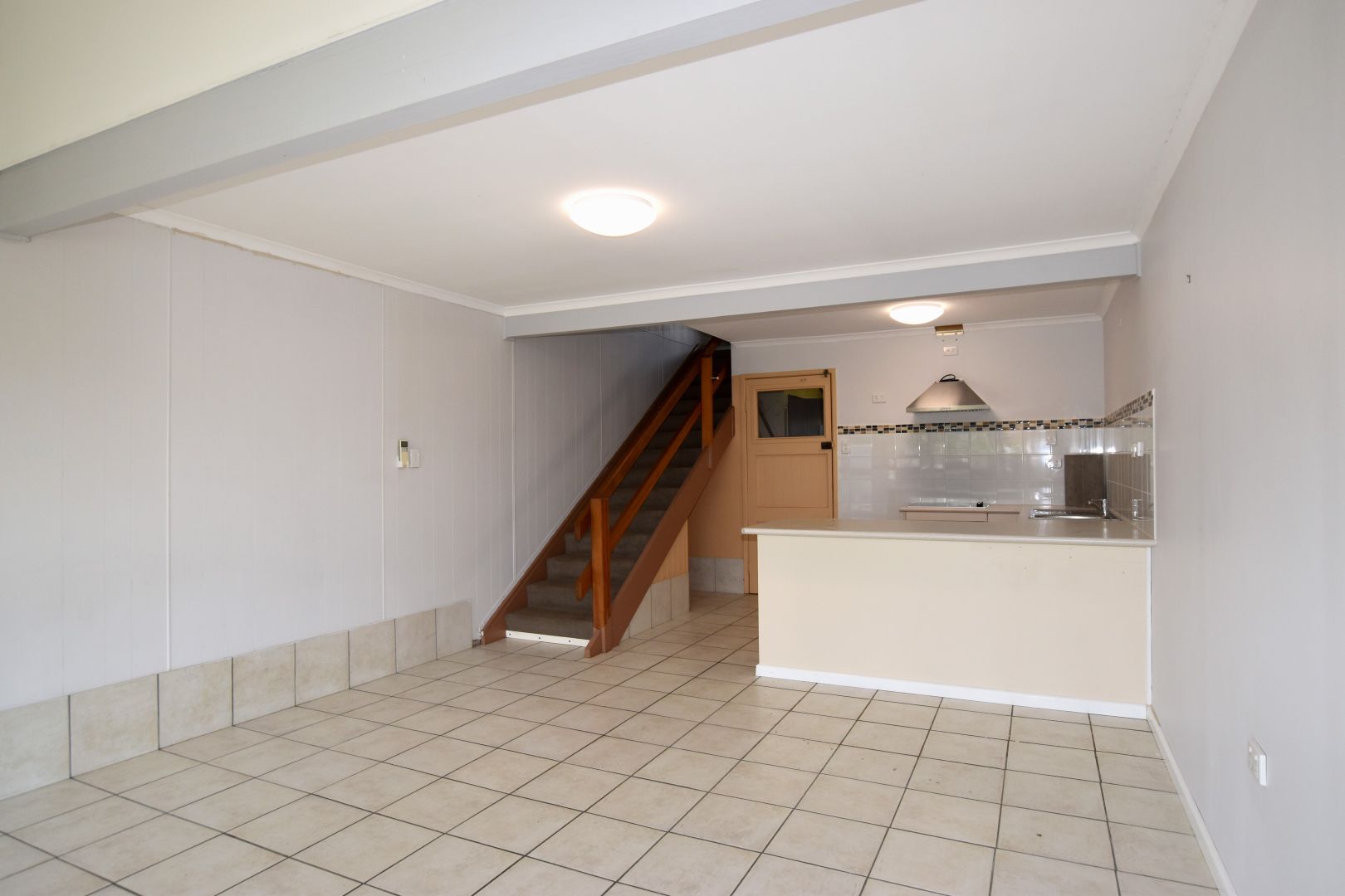 9/6 Eden Street, Gladstone Central QLD 4680 Townhouse For Rent 330