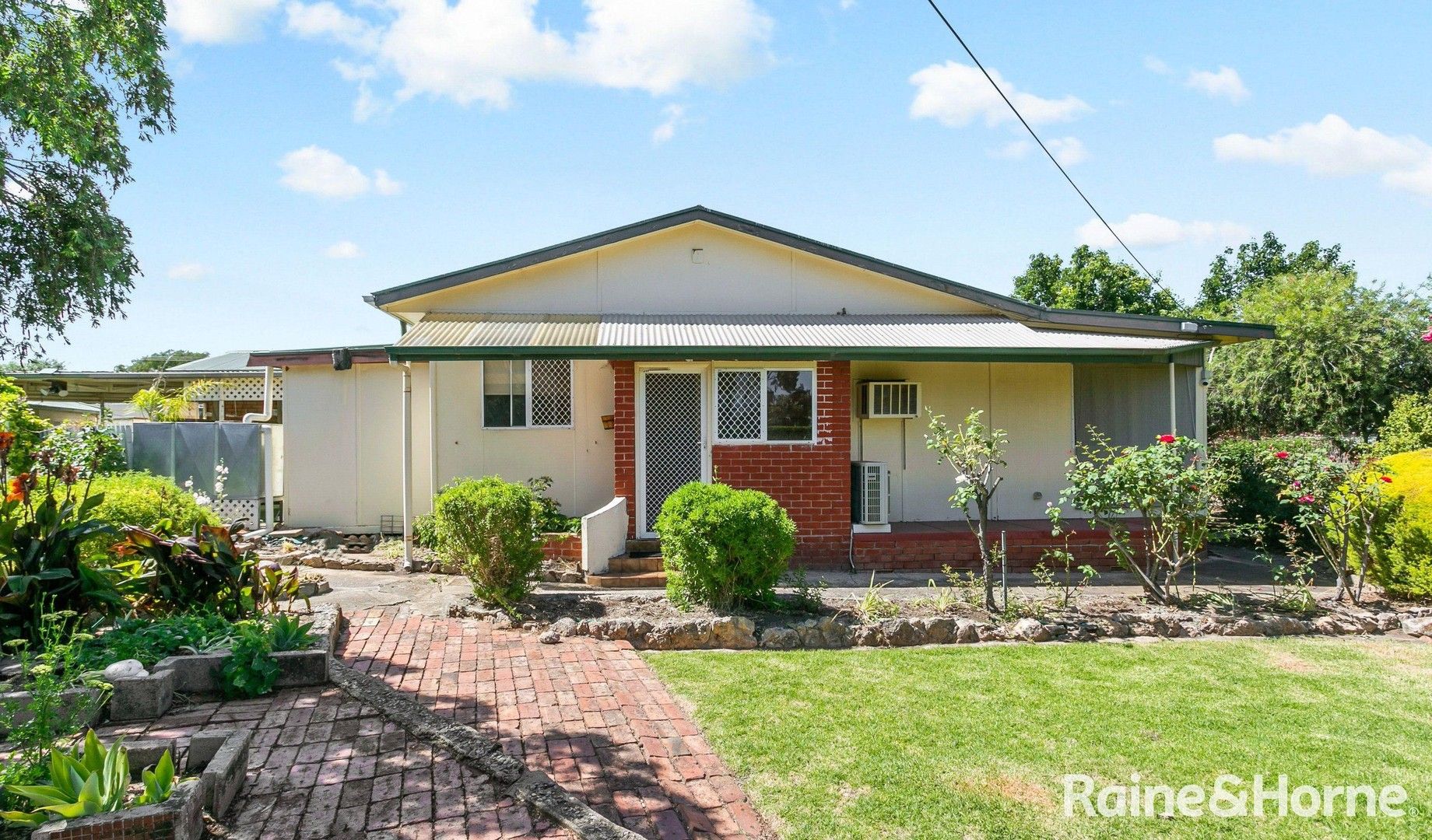 3 bedrooms House in 30 Ballater Avenue CAMPBELLTOWN SA, 5074