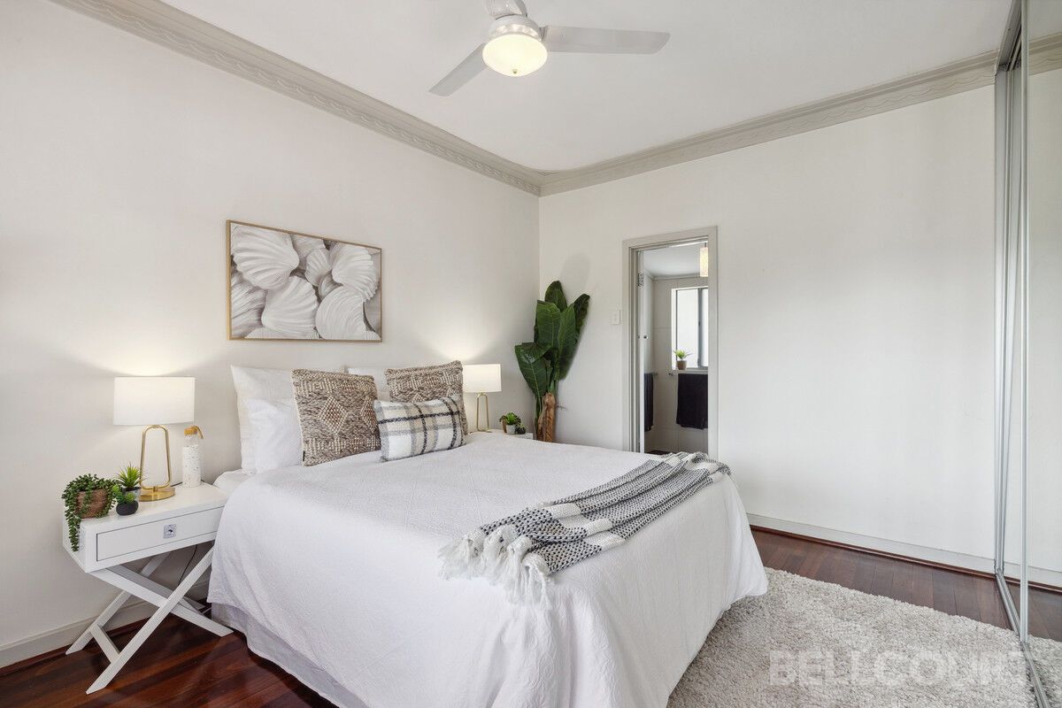 3 bedrooms House in 26 Stoneham Street JOONDANNA WA, 6060