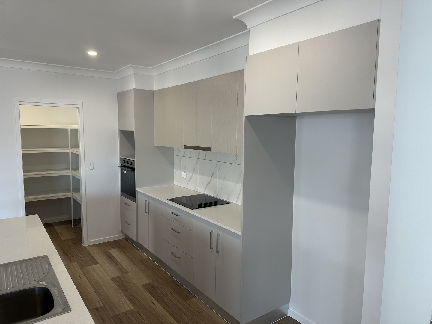 8 Rosemary Court Nikenbah QLD 4655 House For Rent $680 Domain