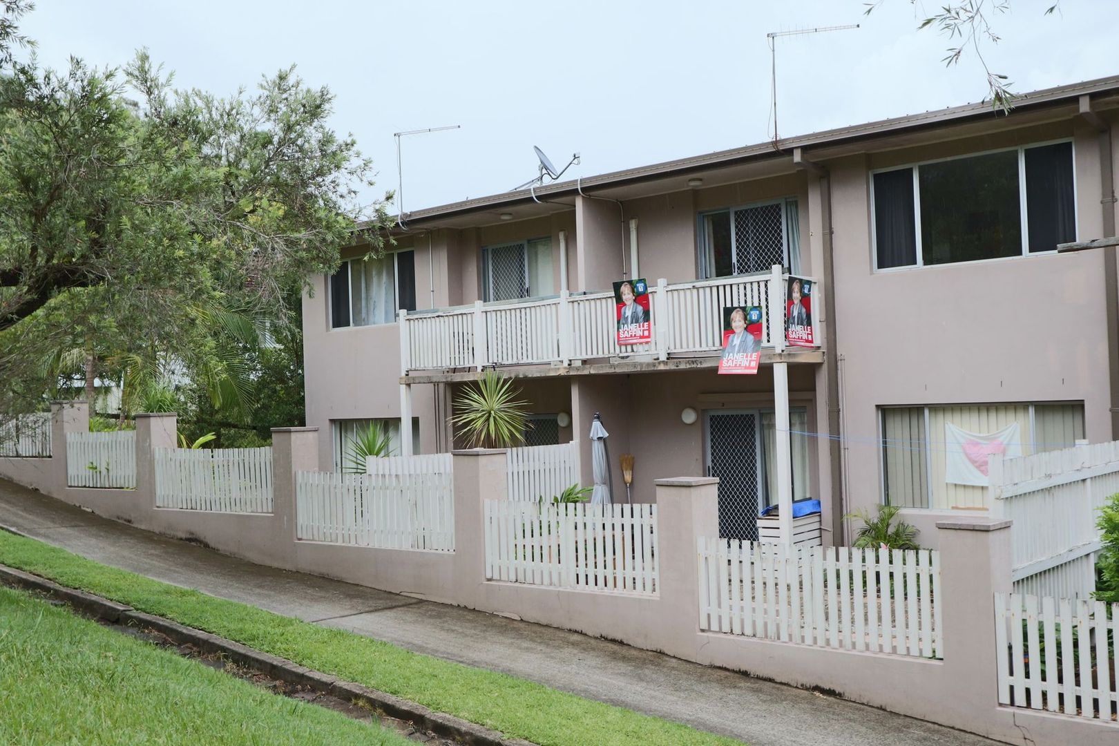 2/81 Cathcart Street, Girards Hill NSW 2480 Apartment For Rent Domain