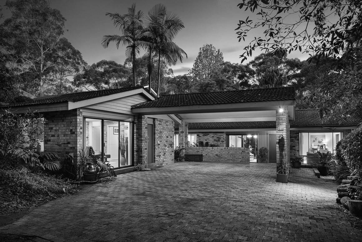 Picture of 127B Campbell Drive, WAHROONGA NSW 2076