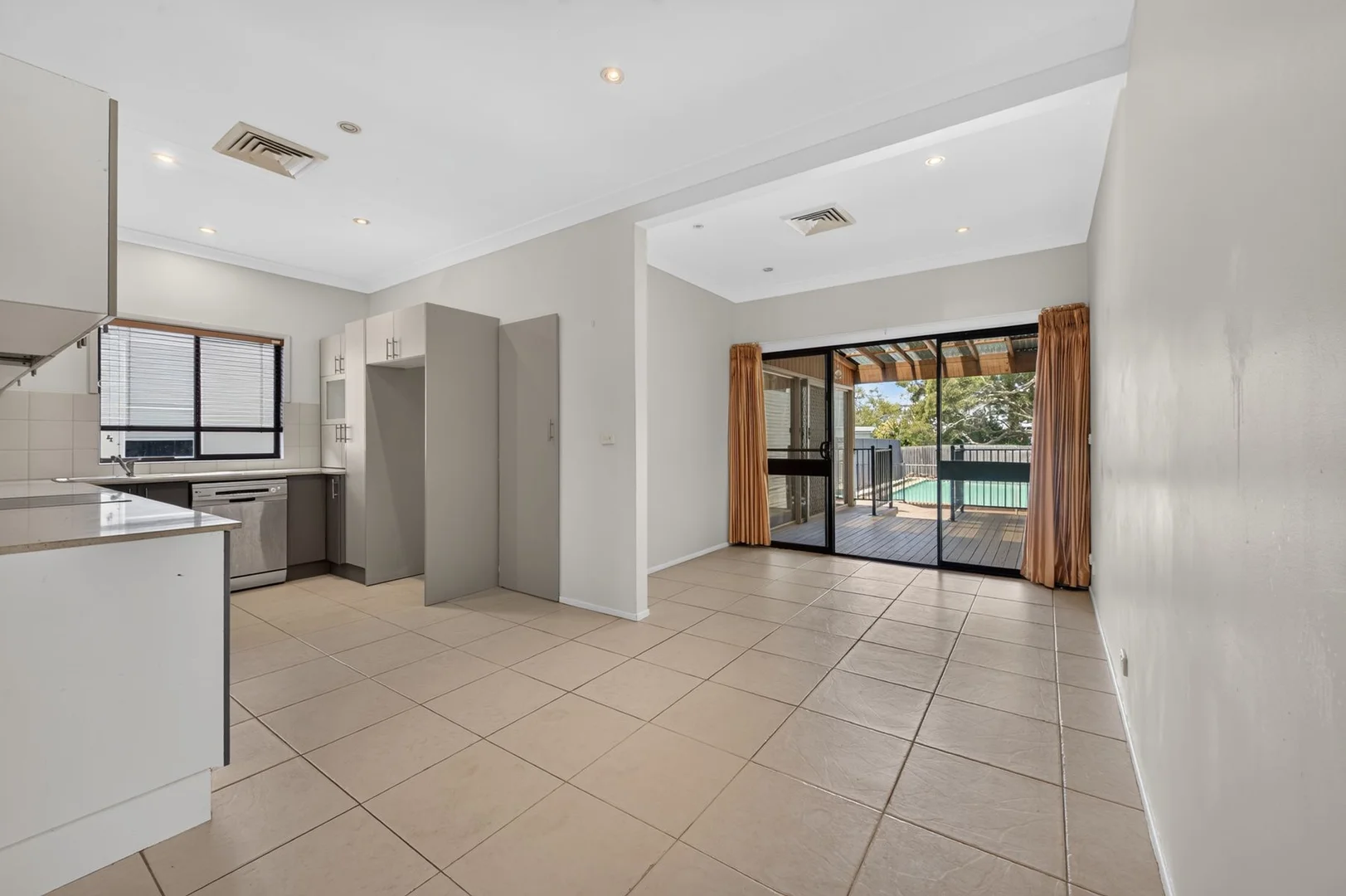 5 Boomerang Road, The Entrance NSW 2261 - House For Rent | Domain