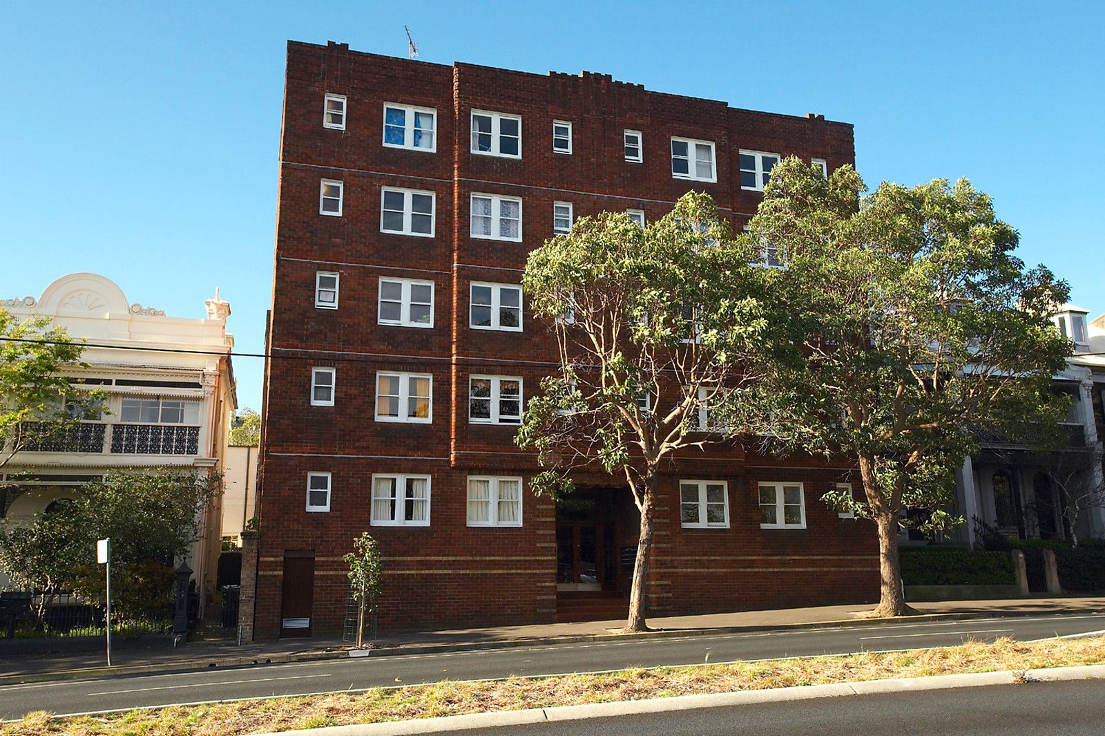 46/364370 Moore Park Road, Paddington Property History & Address