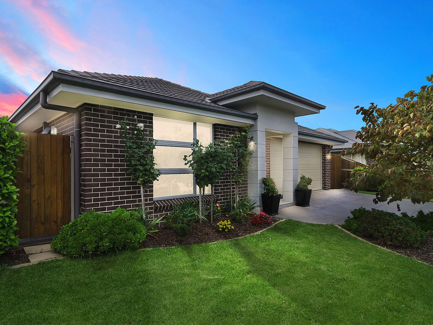 44 Renwick Drive, Renwick Property History & Address Research Domain