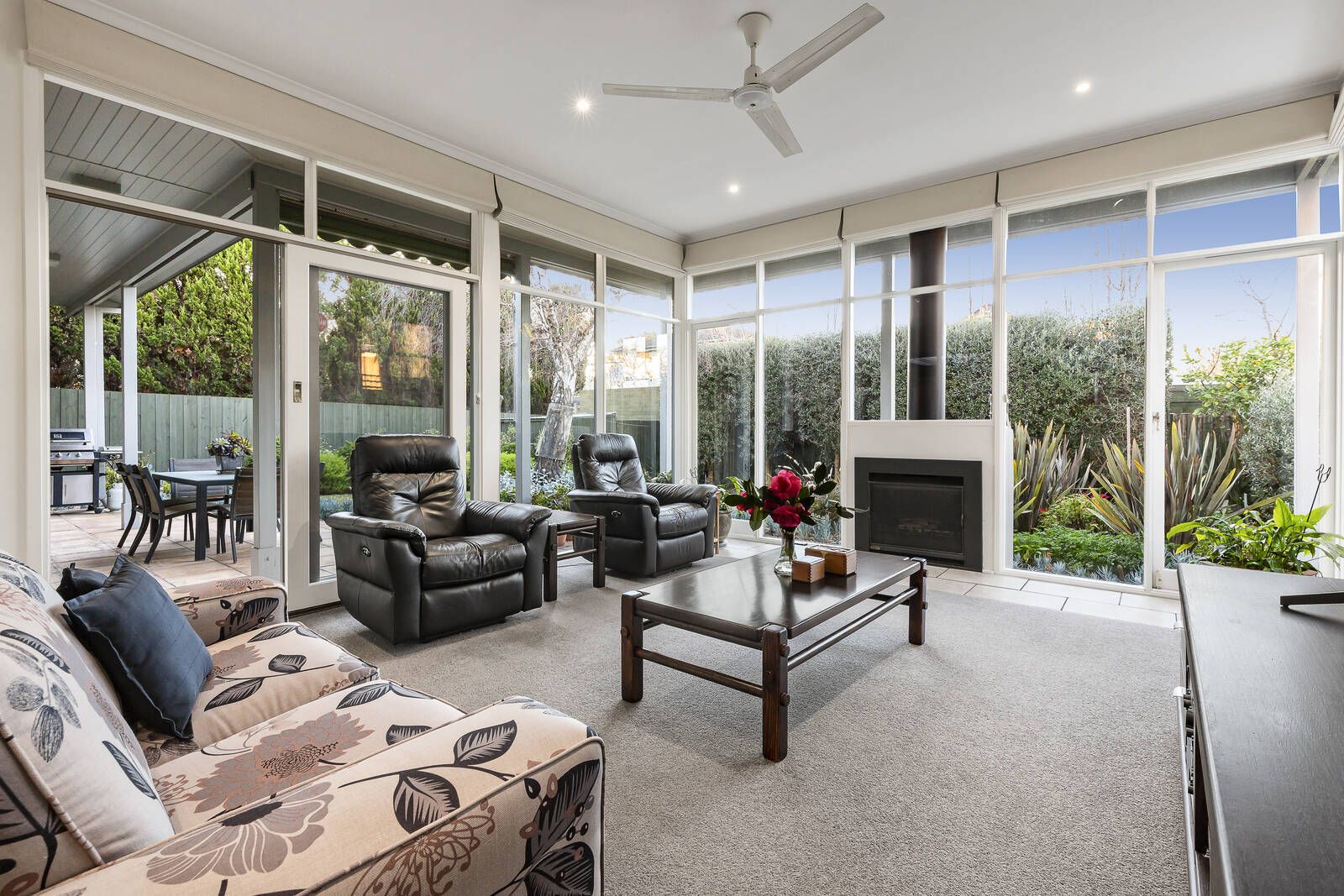 27A Gordon Street, Hampton VIC 3188, Image 2