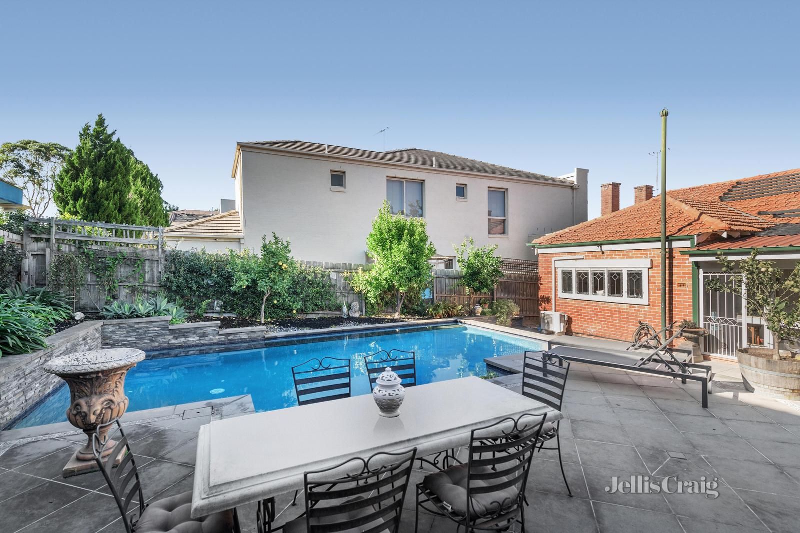 3 bedrooms House in 981 Toorak Road CAMBERWELL VIC, 3124