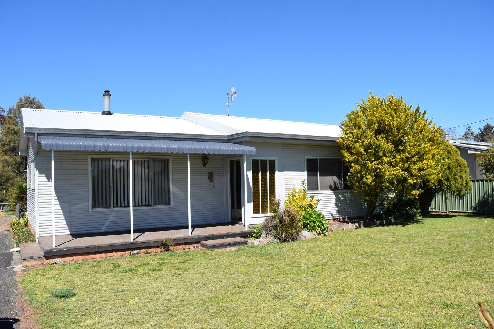 3 bedrooms House in 15 Prisk Street GUYRA NSW, 2365