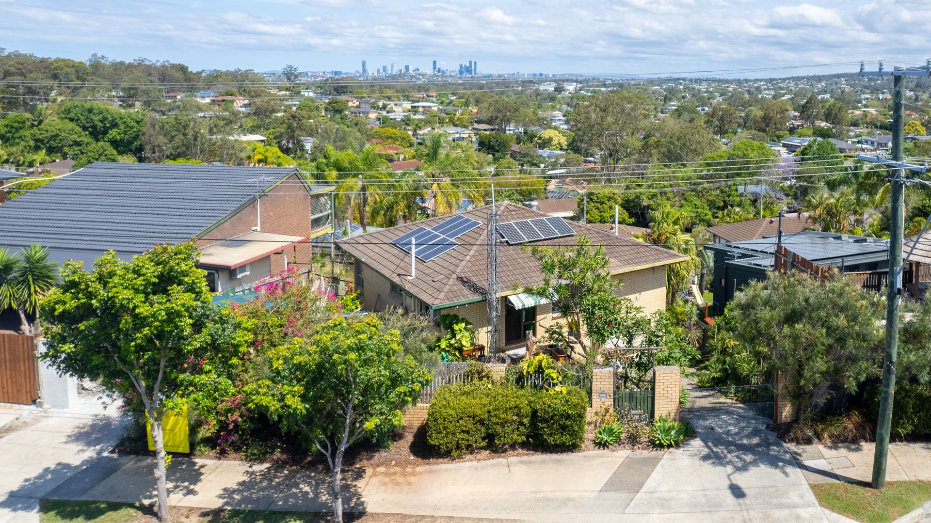 1022 South Pine Road, Everton Hills QLD 4053