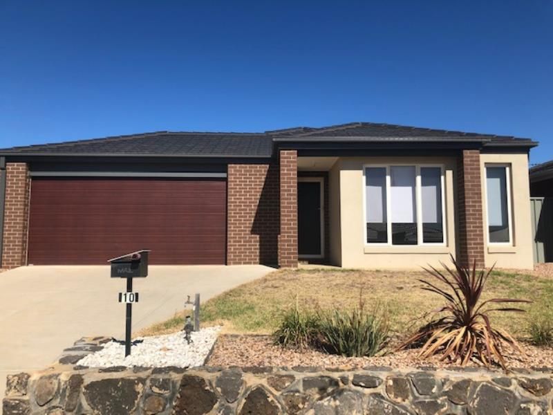 3 bedrooms House in 10 Bulbine Road BACCHUS MARSH VIC, 3340