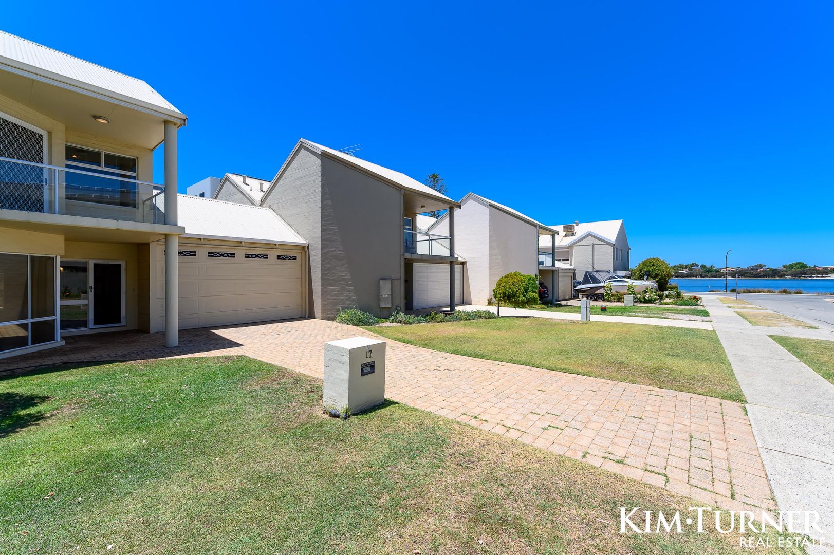 17 Helm St, Mount Pleasant WA 6153, Image 2