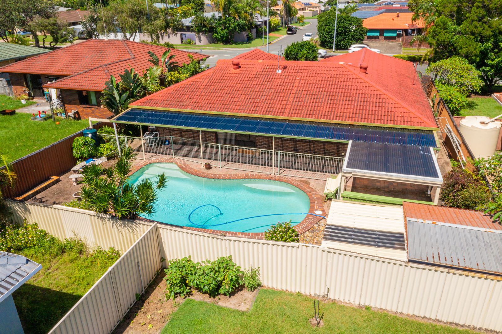 167 Markeri Street, Mermaid Waters QLD 4218, Image 2