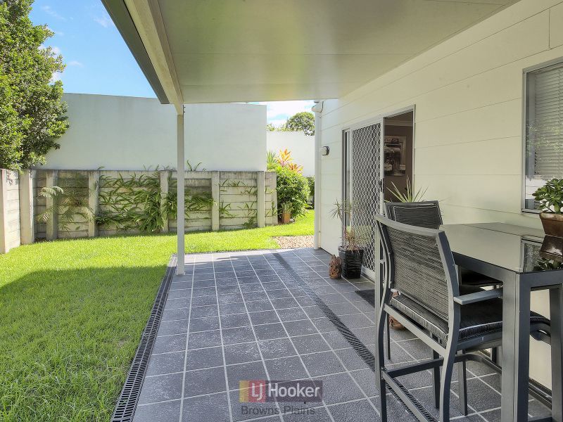 16/1-11 Emerald Drive, REGENTS PARK QLD 4118, Image 2