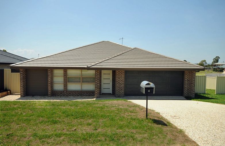 4 White Circuit, Gloucester NSW 2422, Image 0