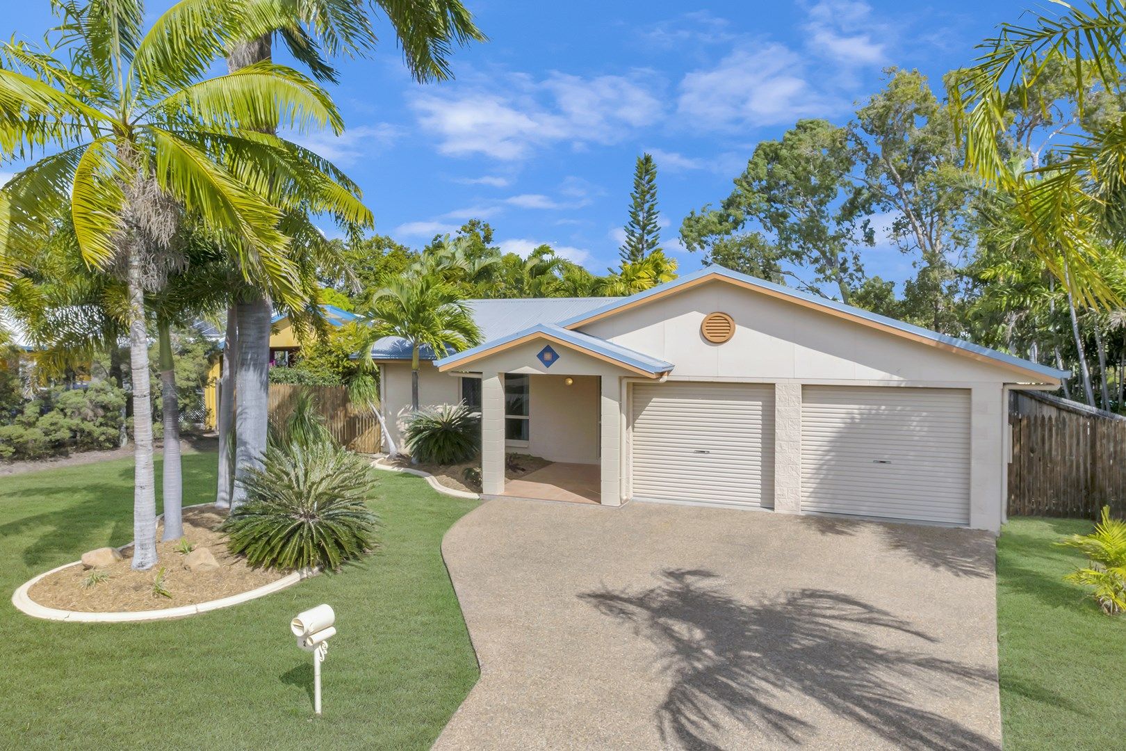 2 Pacific Avenue, Bushland Beach QLD 4818, Image 1